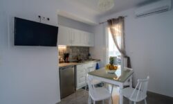 Πολυμερικη Κουζινα